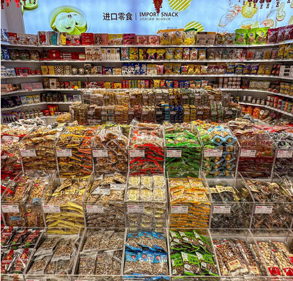 周末营业额破3万！揭秘子旗铺子零食店如何靠“爆品策略”持续吸金